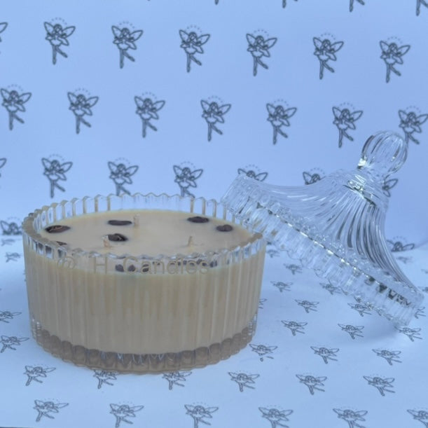 Caffè lattè - Intricate glass candle